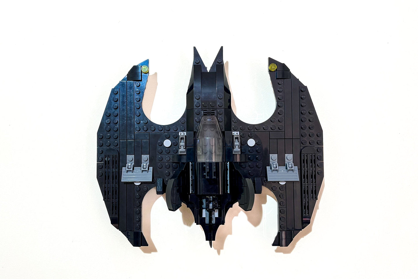 3Dudes & Dad Wall Mount Bracket for LEGO Batwing: Batman vs The Joker (set 76265)