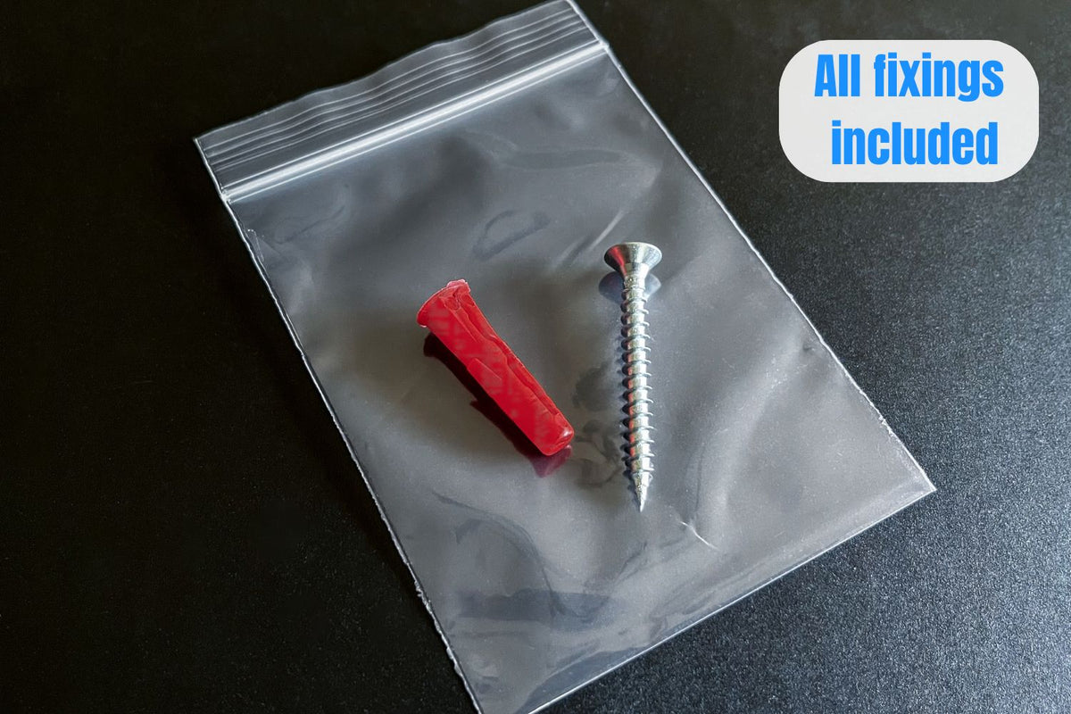 One screw and one red Rawlplug wall plug supplied with a 3Dudes & Dad wall mount.