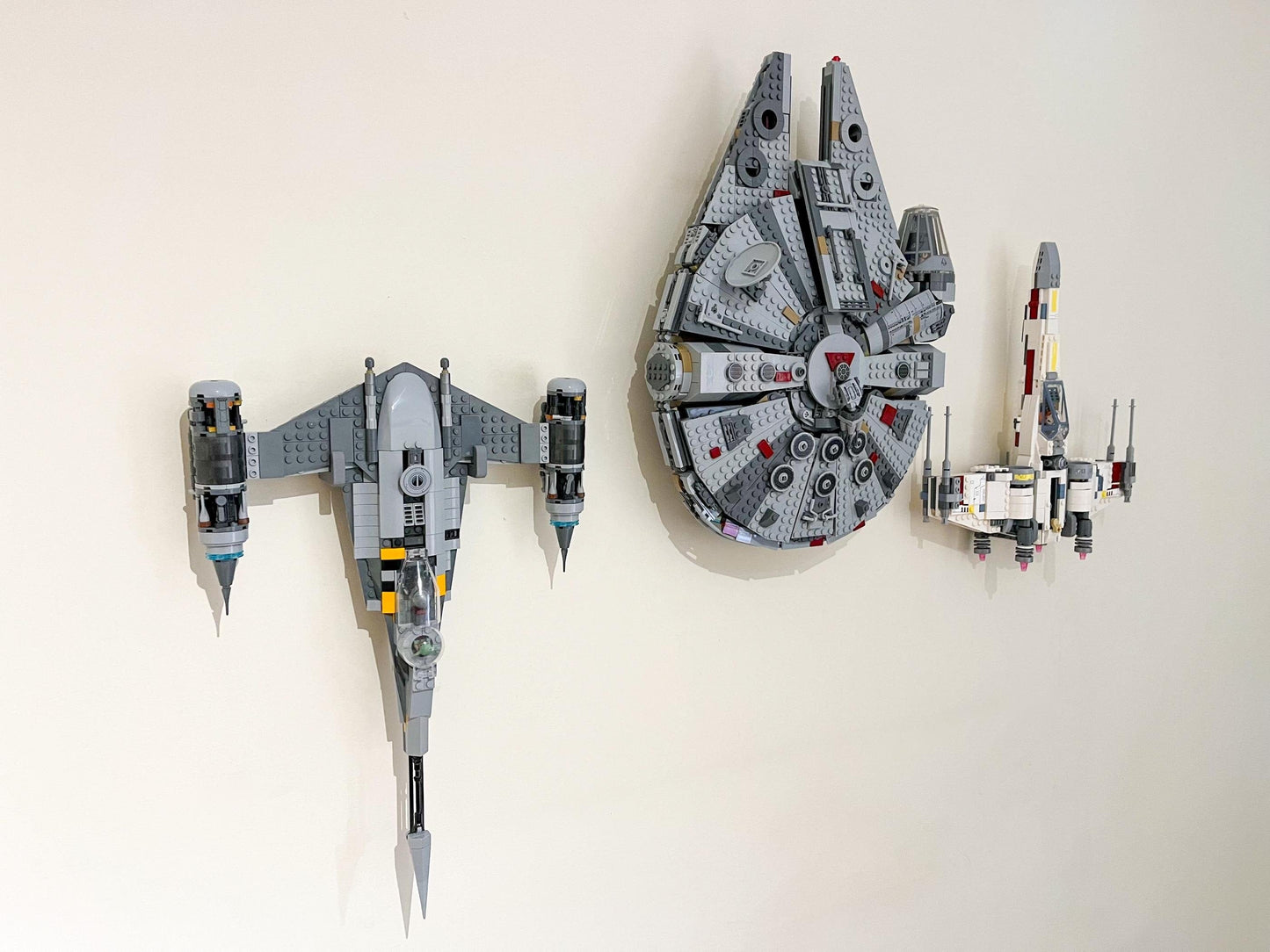 3Dudes & Dad Wall Mount Bracket for LEGO Star Wars The Mandalorian's N1 Starfighter (set 75325)