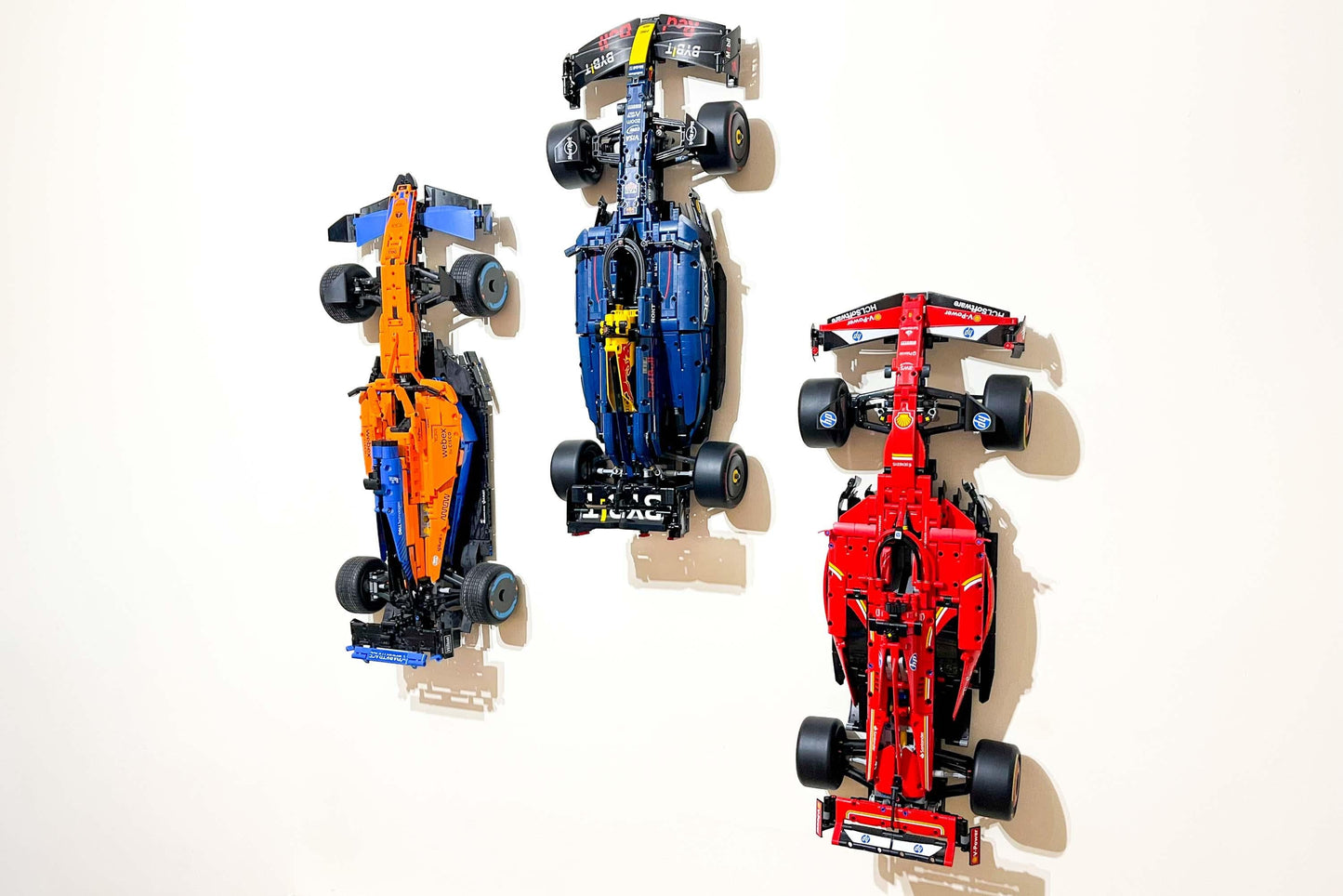 3Dudes & Dad Wall Mount Bracket for LEGO Technic Ferrari SF-24 F1 car (set 42207)