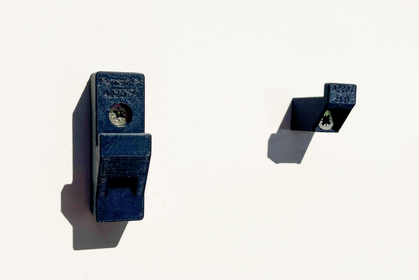 Wall Mount Bracket (horizontal) for LEGO Technic Ferrari SF-24 F1 car (set 42207)