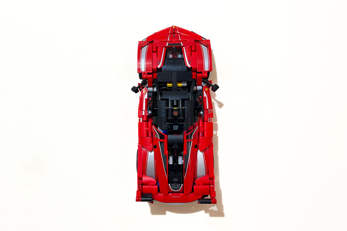 Wall Mount Bracket for LEGO Technic Ferrari FXX K (set 42212)