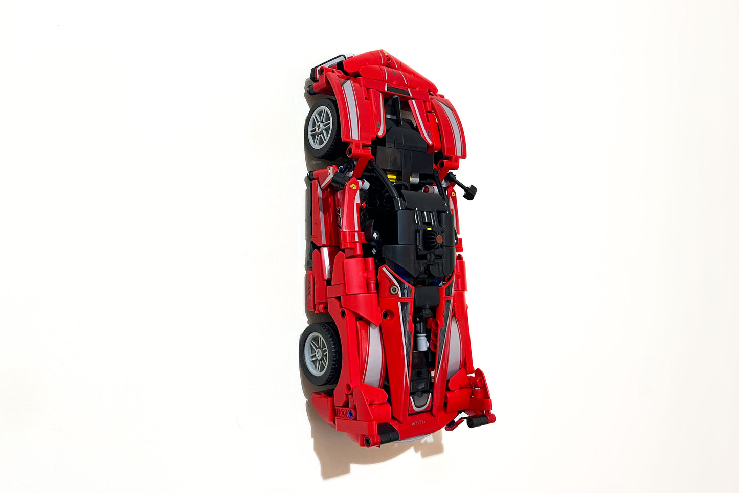 Wall Mount Bracket for LEGO Technic Ferrari FXX K (set 42212)