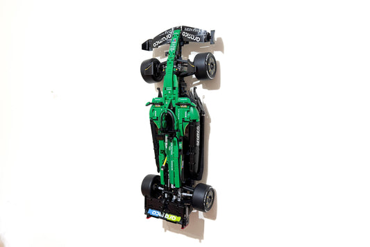 New Release – LEGO Technic Aston Martin Aramco AMR25 F1 car (set 42240) Wall Mount