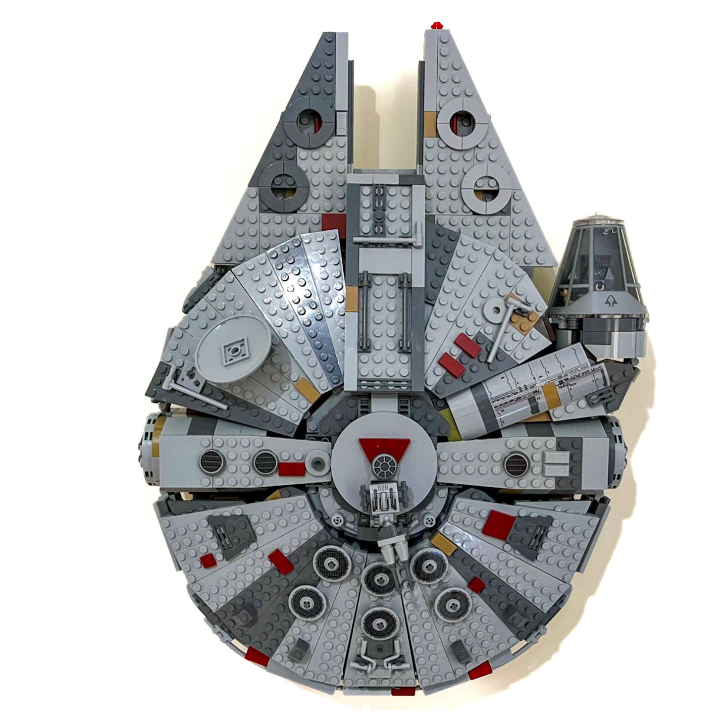3Dudes & Dad Wall Mount Bracket for LEGO Star Wars Millennium Falcon (set 75257)