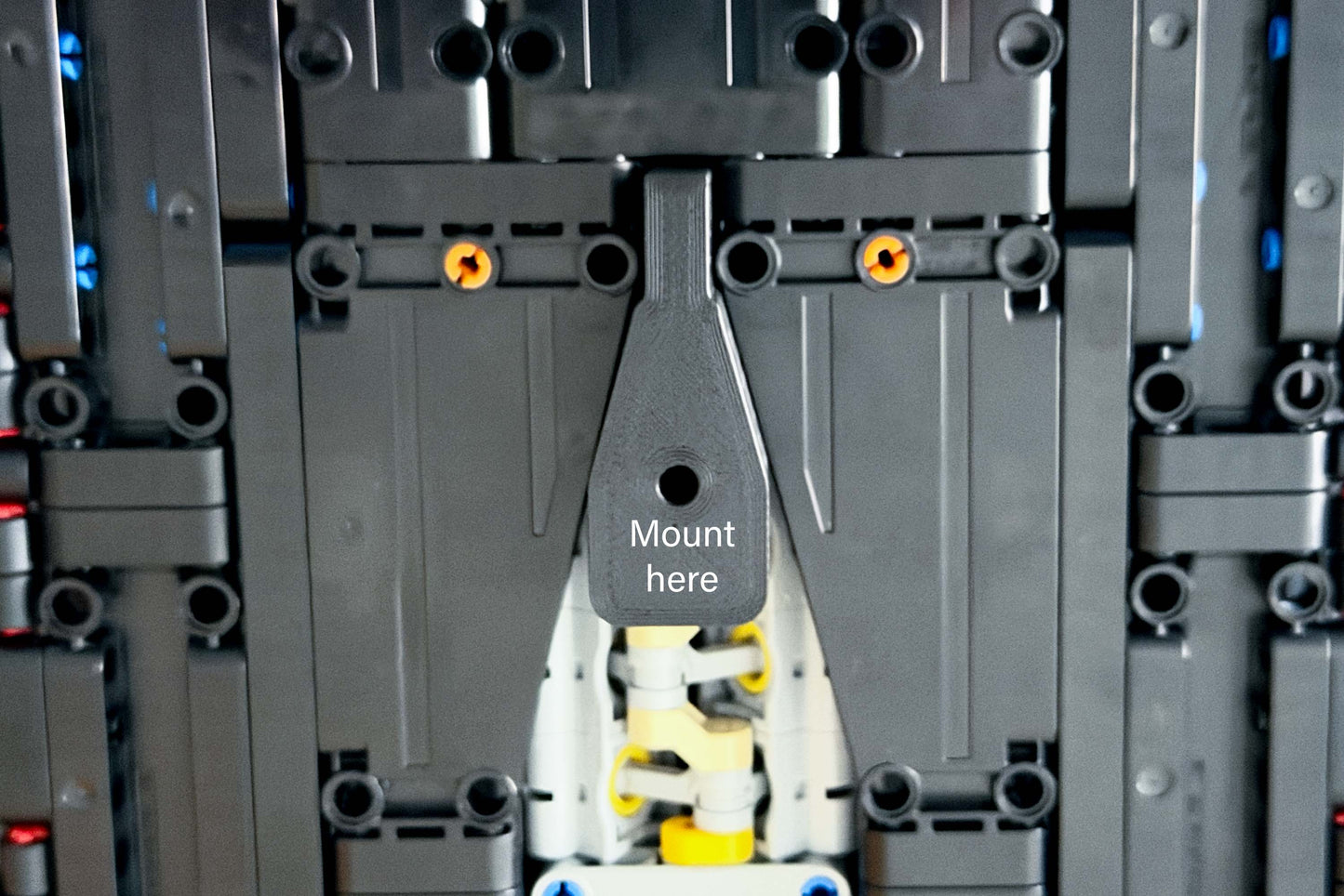 Position of the  LEGO Technic McLaren MCL39 F1 wall mount