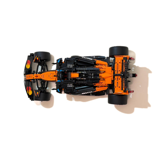 Wall Mount Bracket (horizontal) for LEGO Technic McLaren MCL39 F1 car (set 42228)